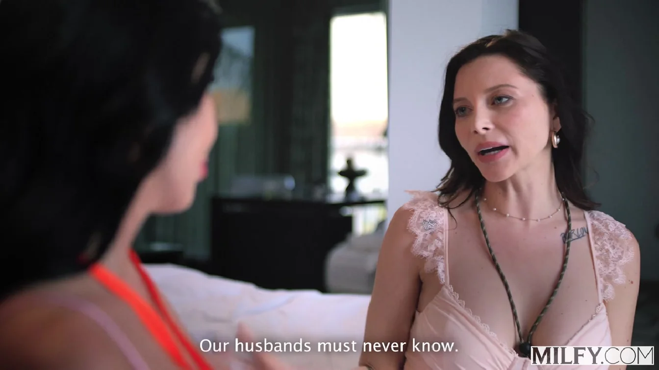 Clea Gaultier And Anna Polina BFFs Compete to See Wh Cheats First XXX